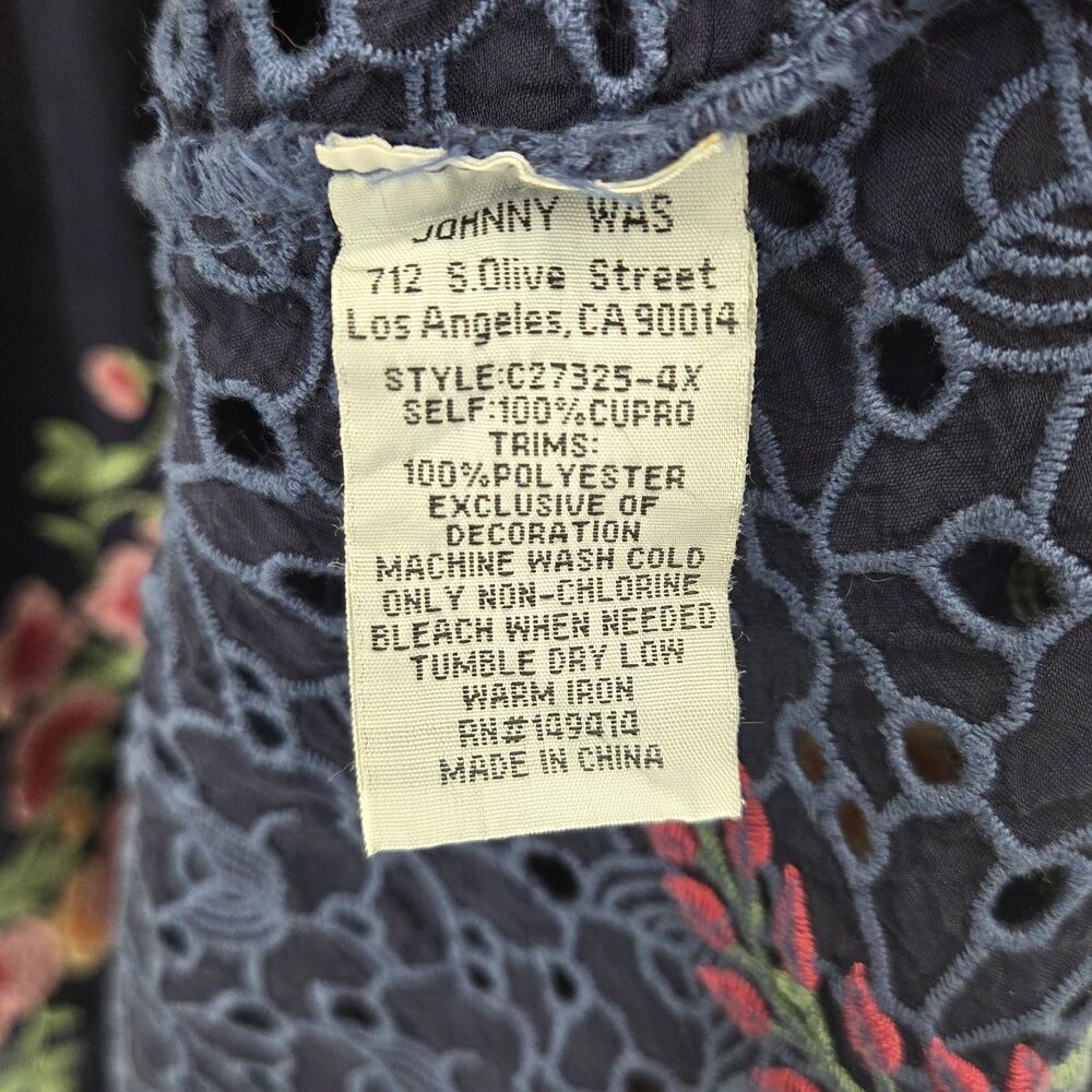Johnny Was Womens Brixley Tunic Top Embroidered Flowers Navy Blue Size 2X Plus - Picture 5 of 5